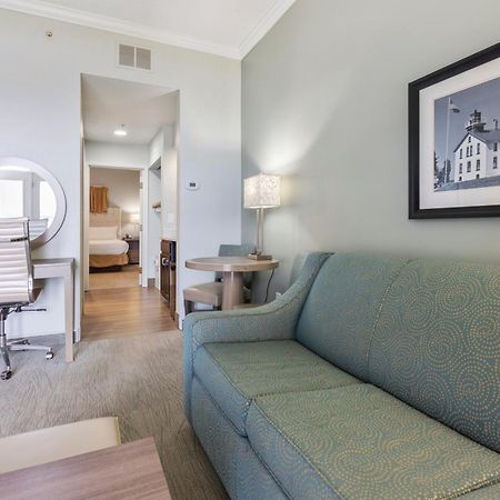 Cherry Tree Inn & Suites Traverse City Eksteriør billede