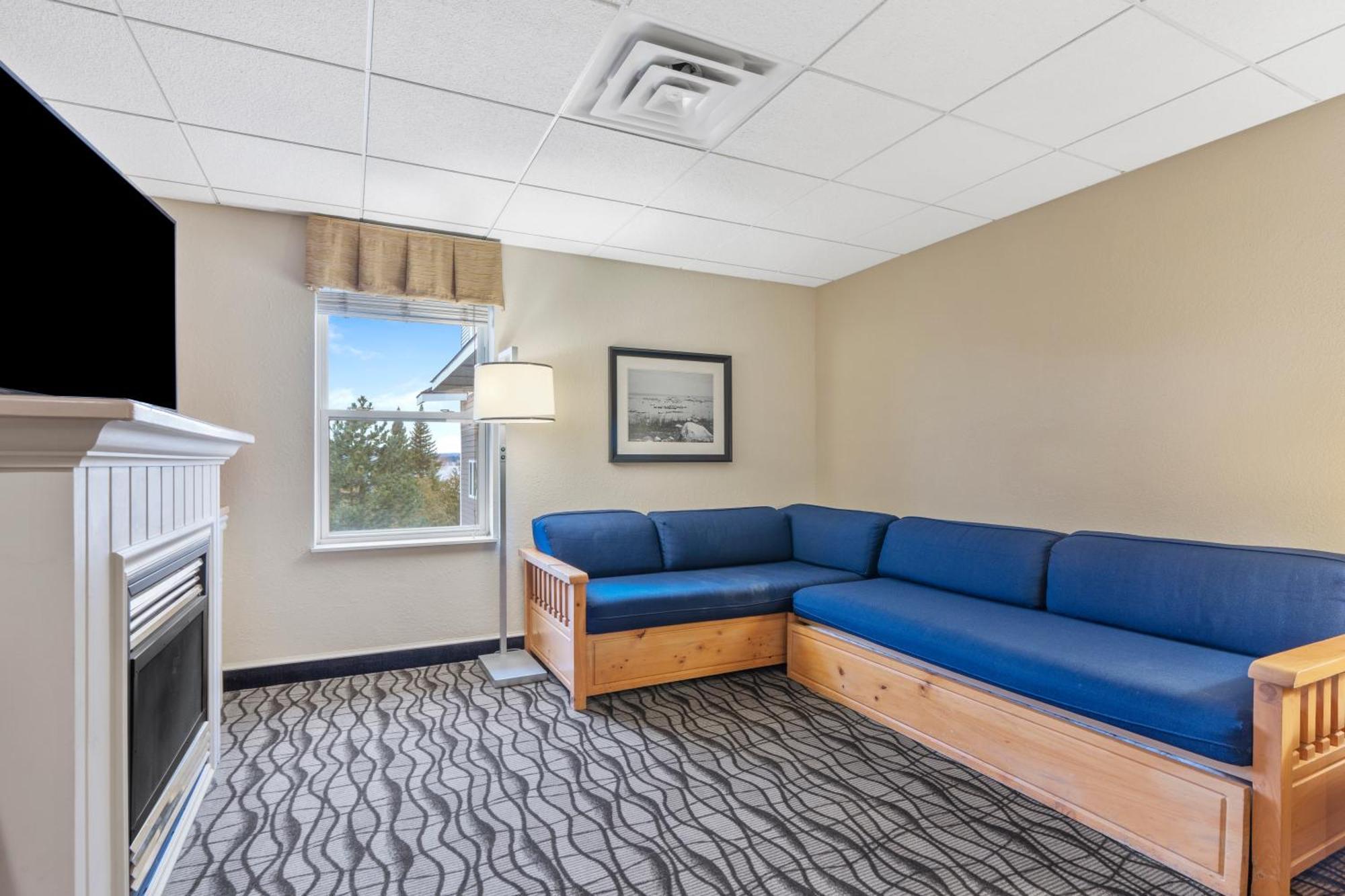 Cherry Tree Inn & Suites Traverse City Eksteriør billede