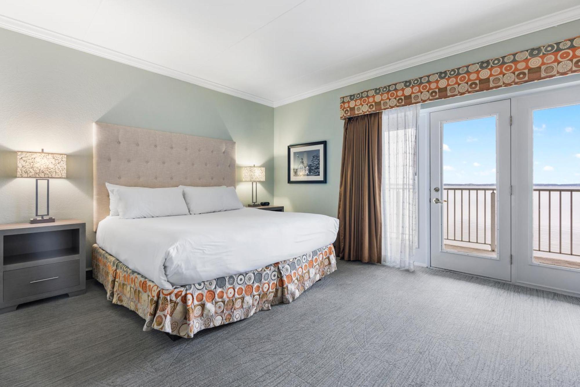 Cherry Tree Inn & Suites Traverse City Eksteriør billede