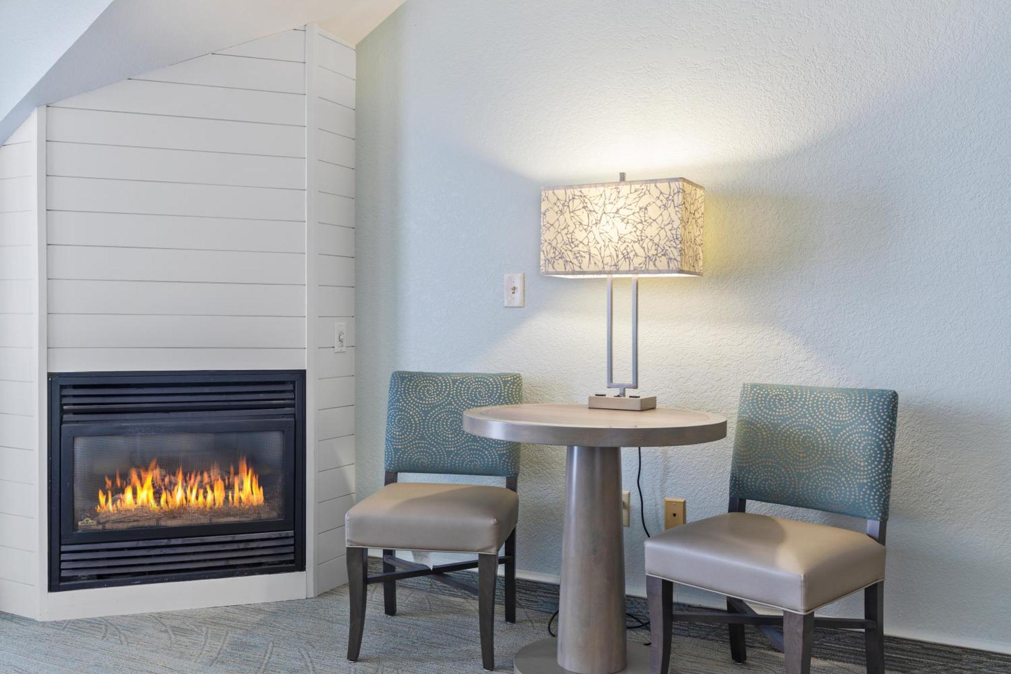 Cherry Tree Inn & Suites Traverse City Eksteriør billede