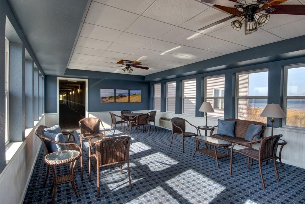 Cherry Tree Inn & Suites Traverse City Eksteriør billede